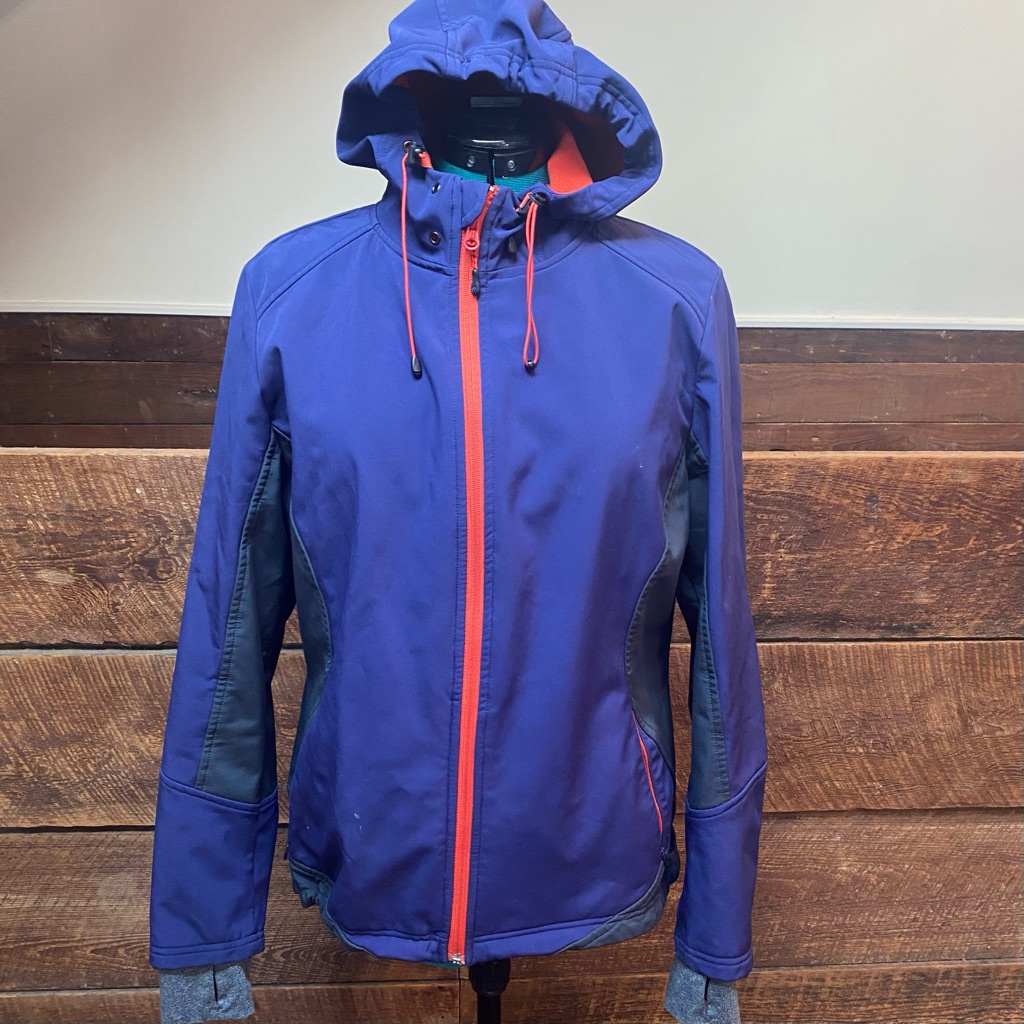 Mondetta Hooded Softshell Ski Jacket W/ Thumb Holes & Fleece Lining